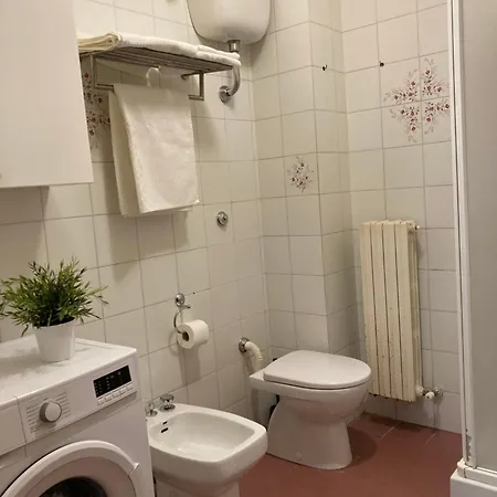 Lägenhet A Pochi Metri Dal Mare *