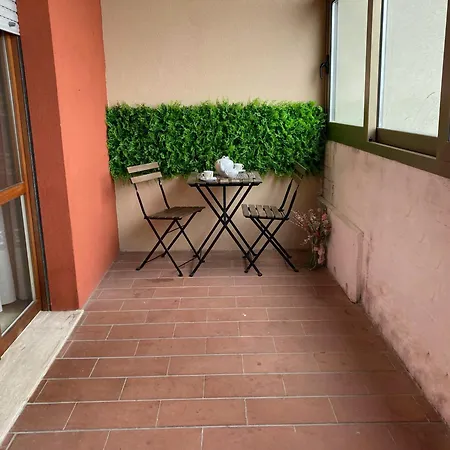 A Pochi Metri Dal Mare *